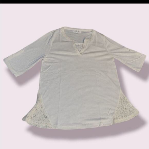 Peach love California white cream stripes with lace trim v-neck and bottom corne - Picture 1 of 4